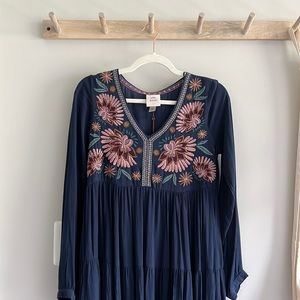 NWT Knox Rose Navy Embroidered Tiered Dress